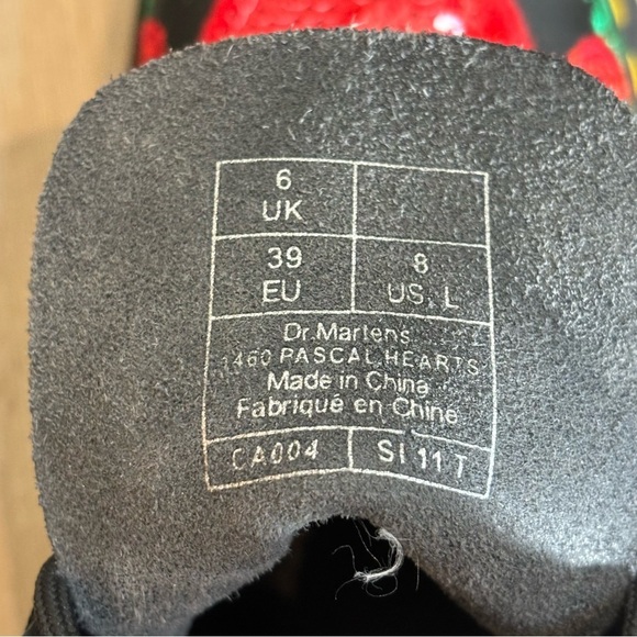 DR MARTENS Sz 8 Pascal Heart Sequin Embroidered Roses Leather Ankle Boots - Picture 8 of 10